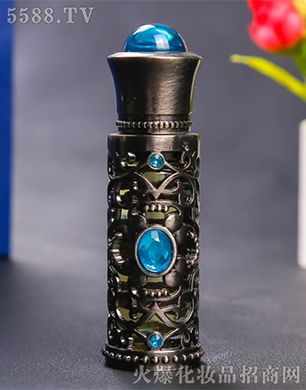 �x�����R�ϻ��yƷ���޹�˾���Ų�����ˮ��ϵ������MADINA